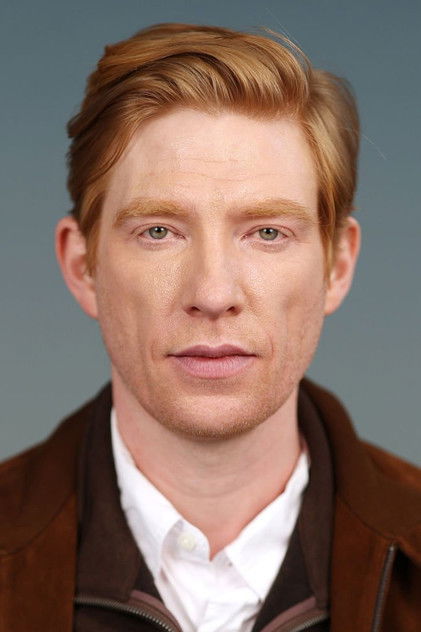Domhnall Gleeson como Daniel