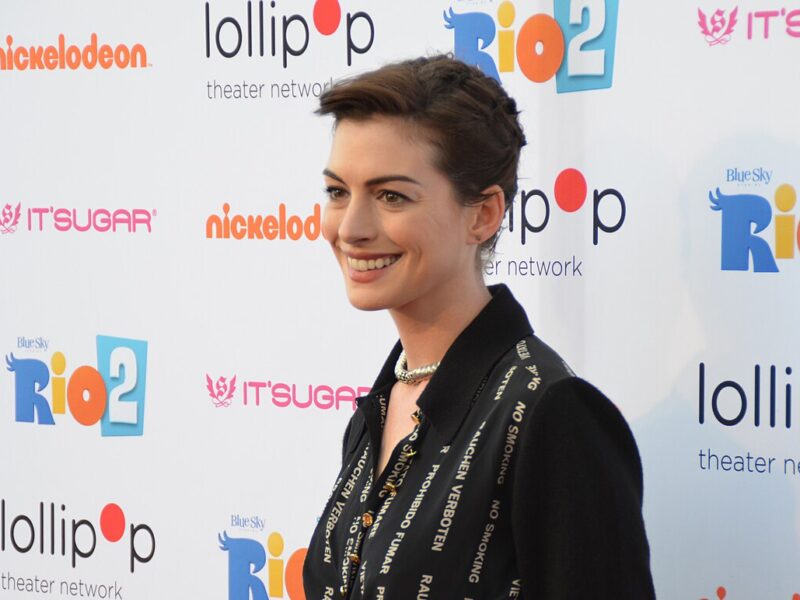 Anne Hathaway, ‘Yıldırım Günleri’ devam filminde Tom Cruise’a katılıyor — ve arabanın patronu o