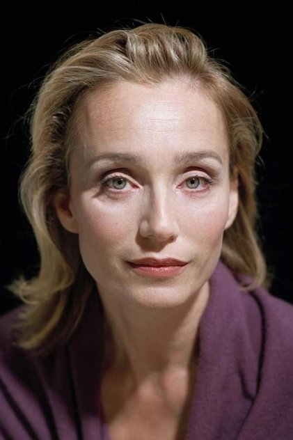 Kristin Scott Thomas como Fiona