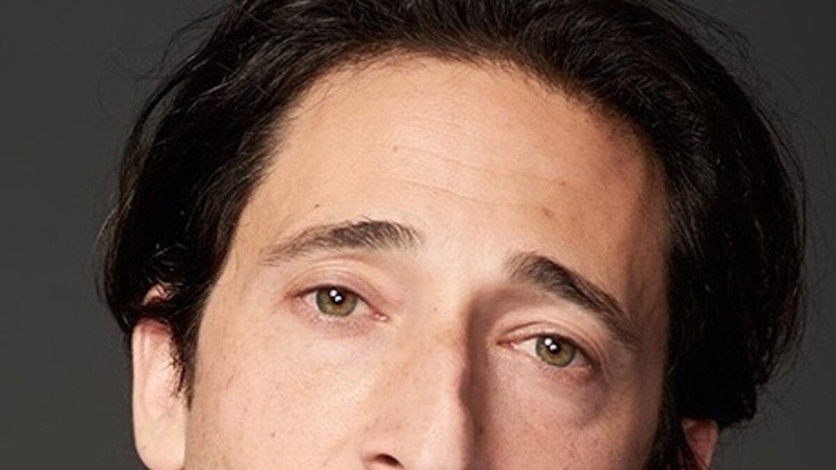 Adrien Brody: Ganador del Oscar de Nuevo por ‘The Brutalist’, Trazando un Camino desde ‘El Pianista’ hasta sus Búsquedas Artísticas