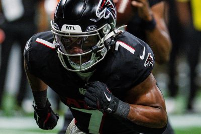 Bijan Robinson, running back le mieux payé de la NFL : la vraie question des Falcons reste au poste de quarterback
