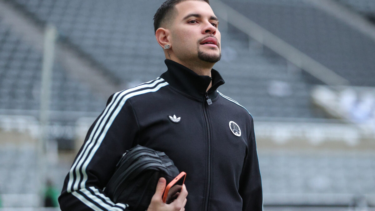 Arsenal veut Bruno Guimarães pour diriger son milieu, et il ne force pas son départ