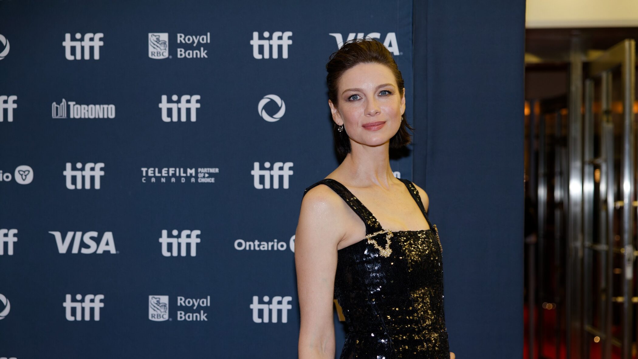Disney blinda su «Tangled» de imagen real con caché de premios: Caitríona Balfe será una reina Arianna casi sin voz
