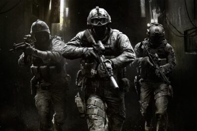 Call of Duty: Modern Warfare 4 — three soldiers advance through a dark corridor