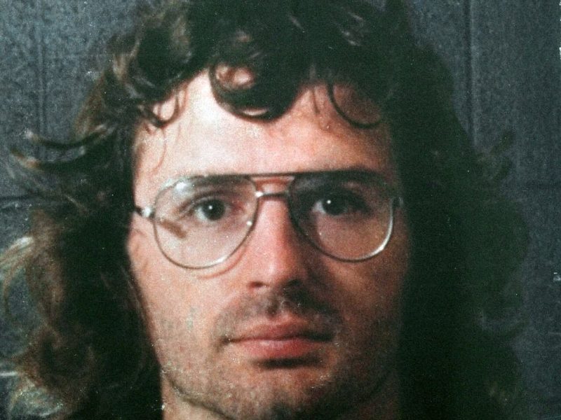 David Koresh, o guitarrista que não conseguiu ser estrela de rock e teve de se tornar messias