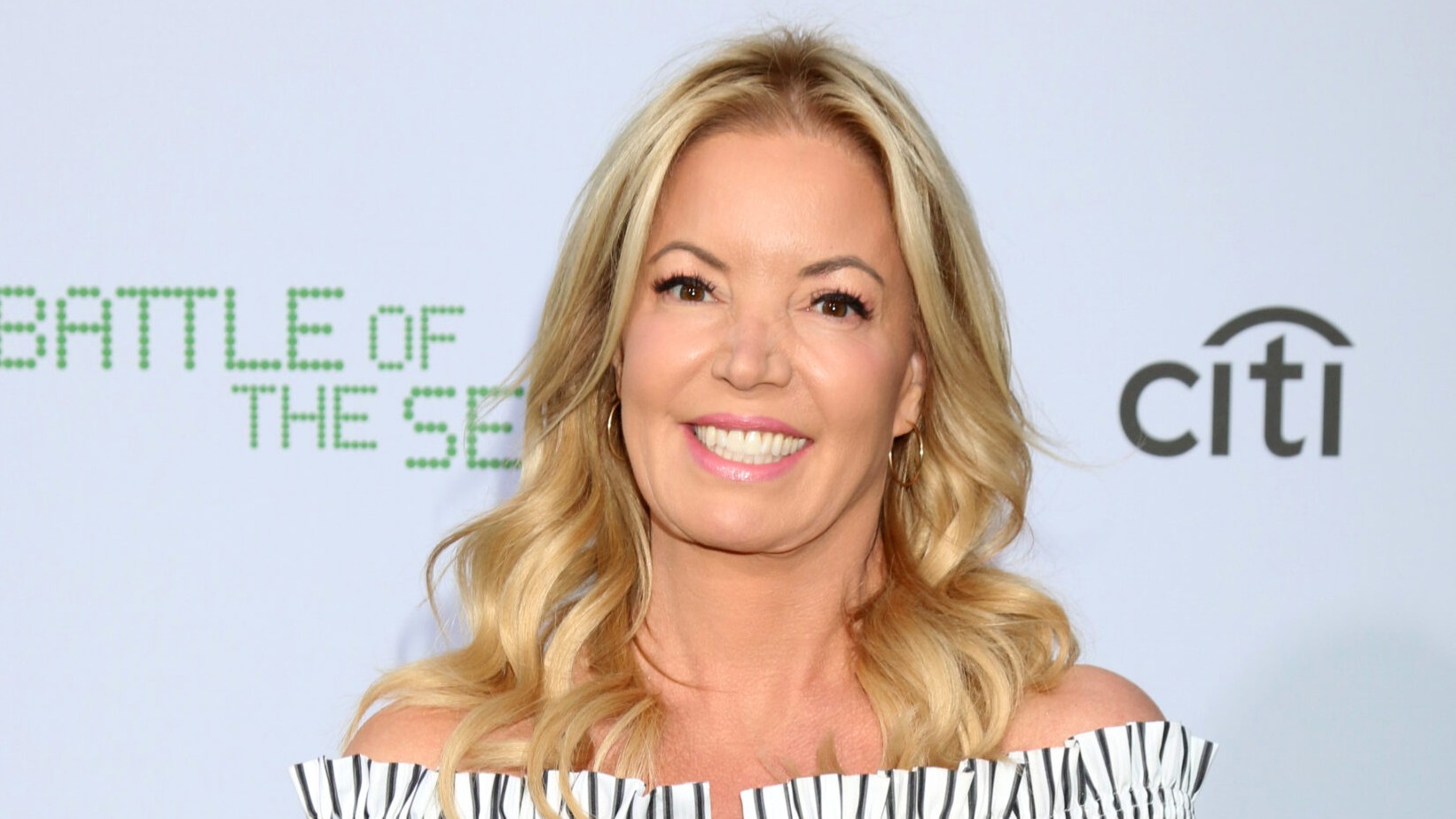 Salget af Lakers: Jeanie Buss kæmper mod sine søskende om kontrollen