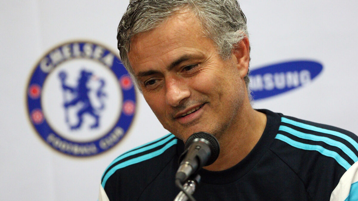 Mourinho aceptó suceder a Ferguson en el Manchester United y luego eligió sentirse querido