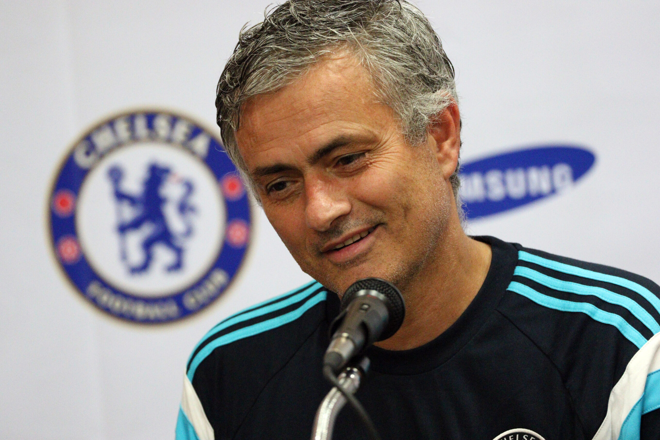 Mourinho hadde signert for å erstatte Ferguson i Man Utd – så valgte han å bli elsket