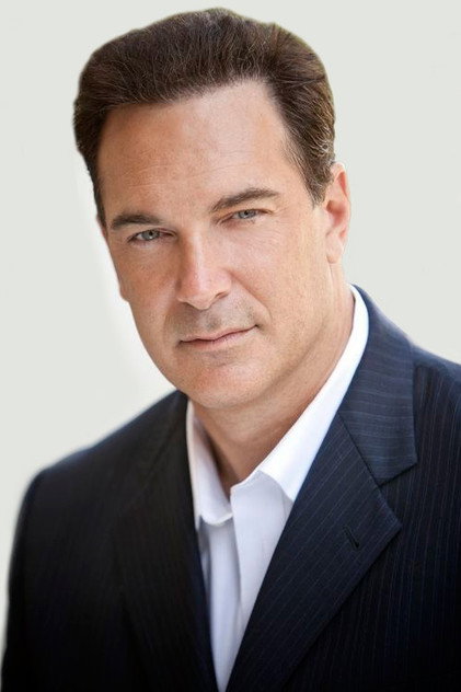 Patrick Warburton as Archer Monroe