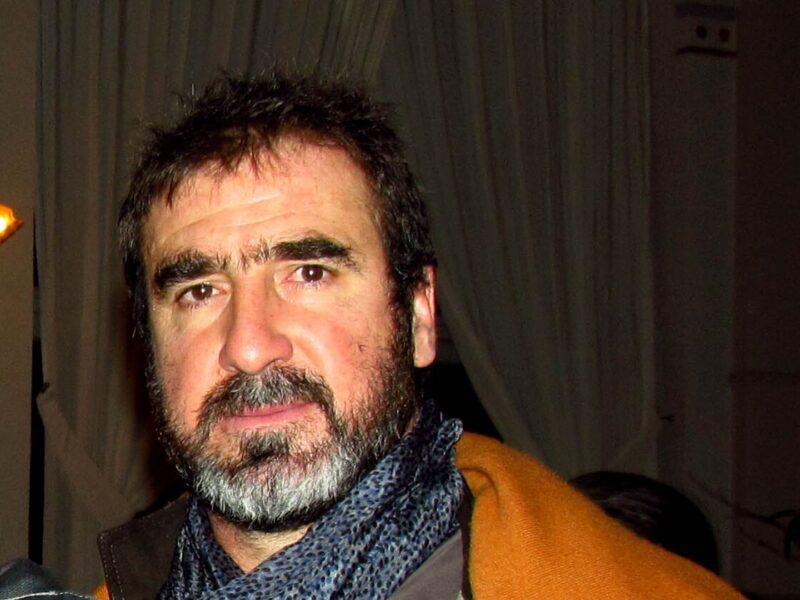 Eric Cantona, o homem que abandonou o futebol quando mais precisavam dele