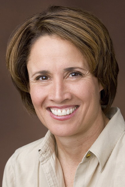 Mary Carillo como Self