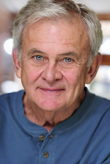Holmes Osborne as Eddie Darko