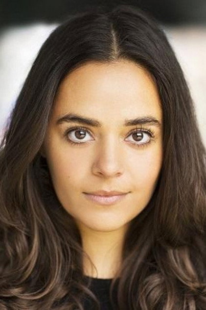 Aysha Kala como Detective
