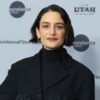 Jenny Slate, la comédienne qui a fait de la maladresse en direct une méthode de travail
