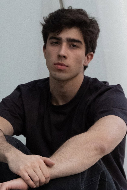João Pedro Chaseliov como Bruno