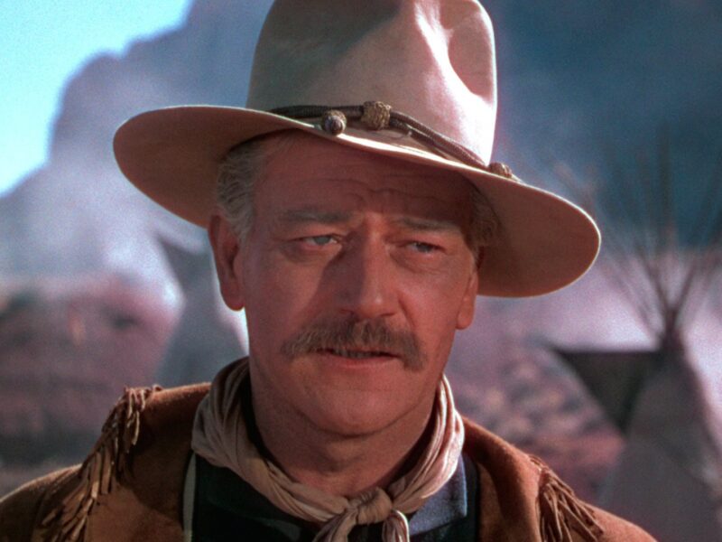 Legião Invencível grátis em streaming: o western de John Wayne para ver de olhos abertos