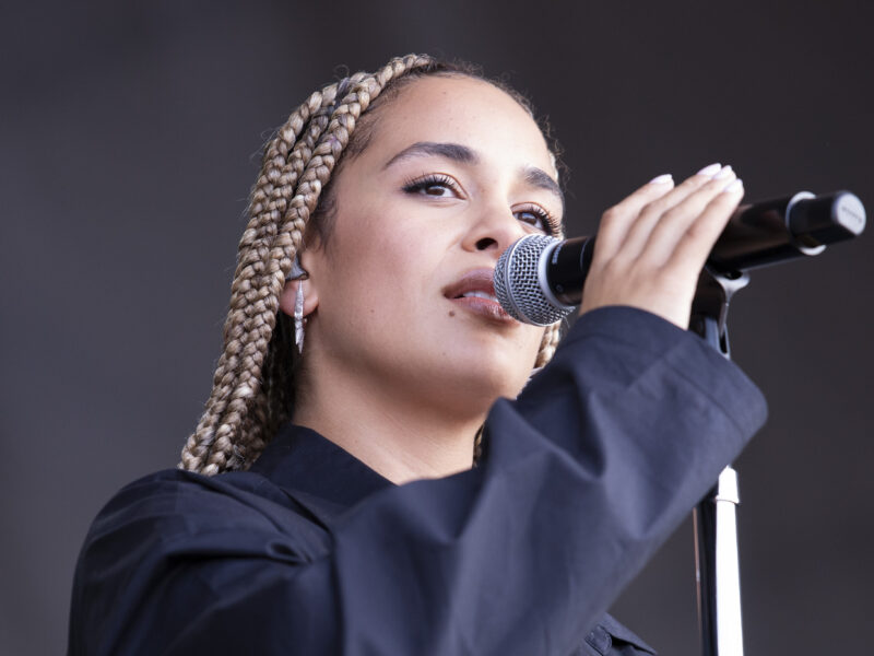 Jorja Smith cierra la puerta al soul tranquilo en What Are The Odds