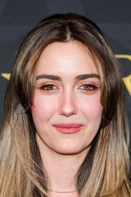 Madeline Zima como Doris