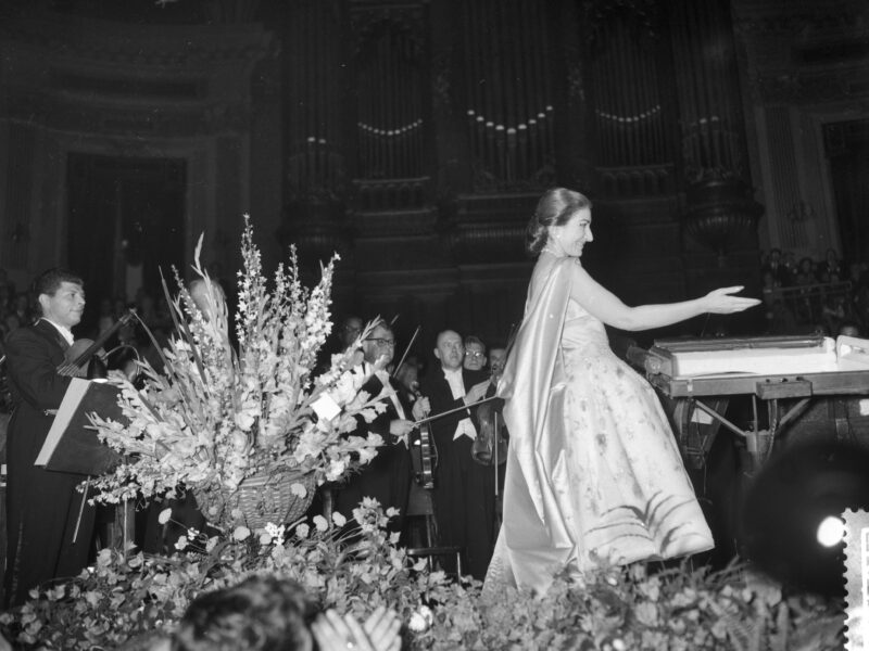 Maria Callas, giọng soprano tái sinh opera và biến mất trước tuổi 42