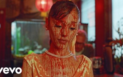 아리아나 그란데, 7집 앨범 ‘petal’로 팅의 가면 뒤 감춰진 분노를 드러내다