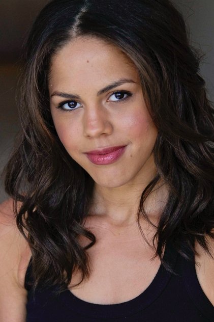 Lenora Crichlow dans le rôle de Victoria Skillane