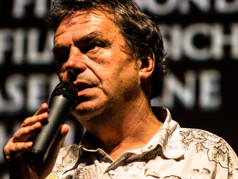 Neil Jordan — han brugte genrefilm til at stille de spørgsmål, som Irland ikke ville besvare