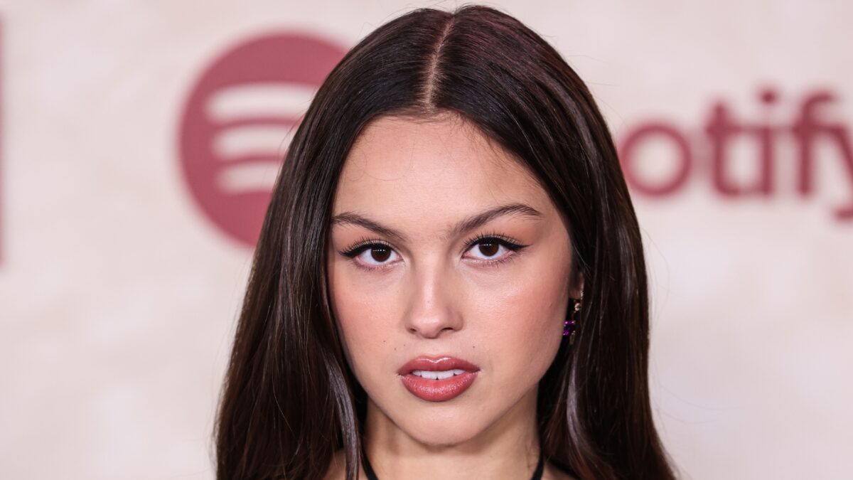 Olivia Rodrigo change de registre avec ‘serena joy’, son nouveau single