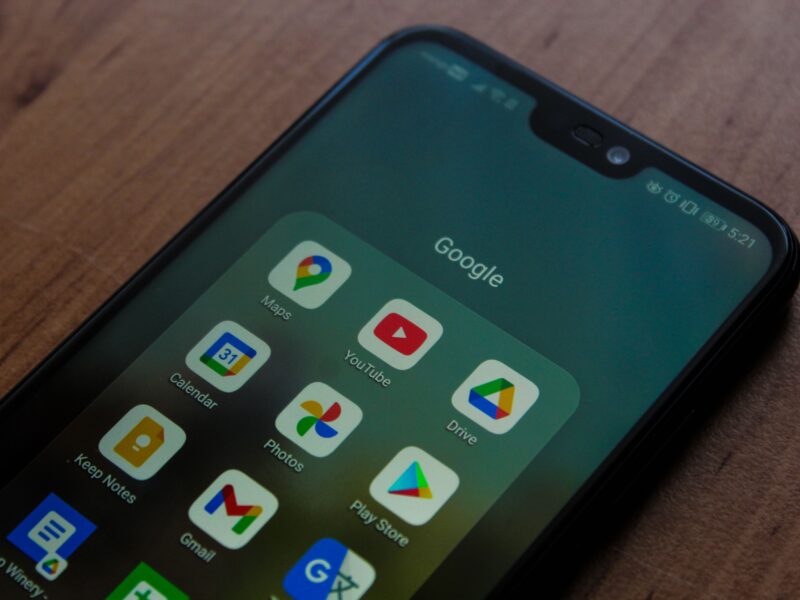 Google exige que apps Android usem menos RAM — a IA ficou com o restante