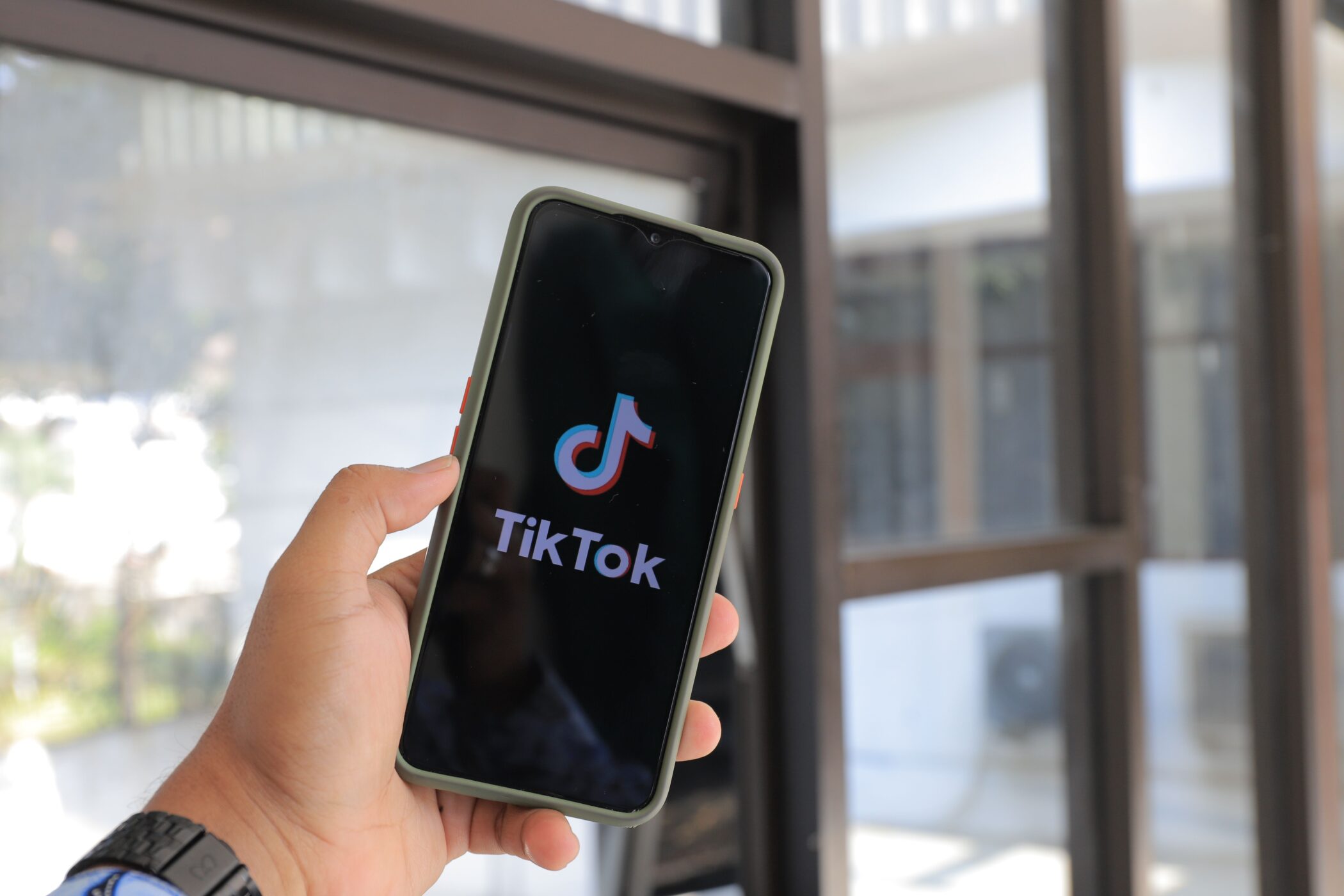 TikTok betaler 400 millioner dollar for at have indsamlet børns data uden samtykke fra forældrene