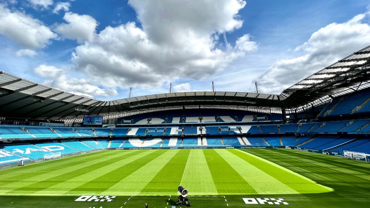 Premier League 2026-27: Iraola lleva al Liverpool la presión más exigente del fútbol, justo cuando faltan piernas