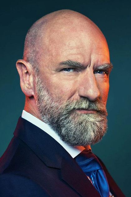 Graham McTavish como Col. Alan Drummond
