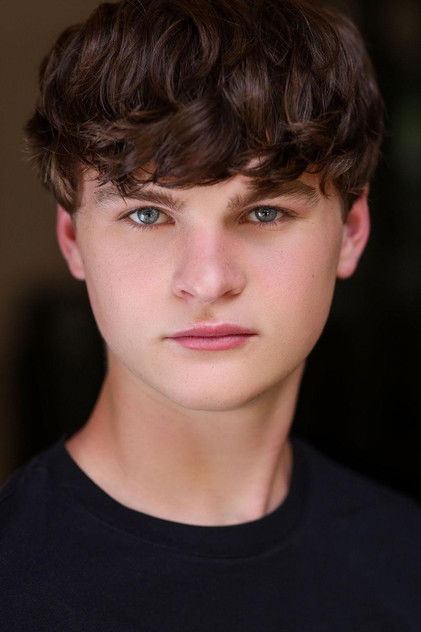 Braxton Quinney as Dustin (voice)