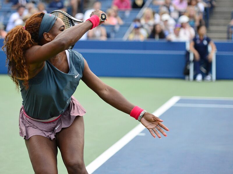Serena Williams voltou pelas duplas com Venus, não para vencer