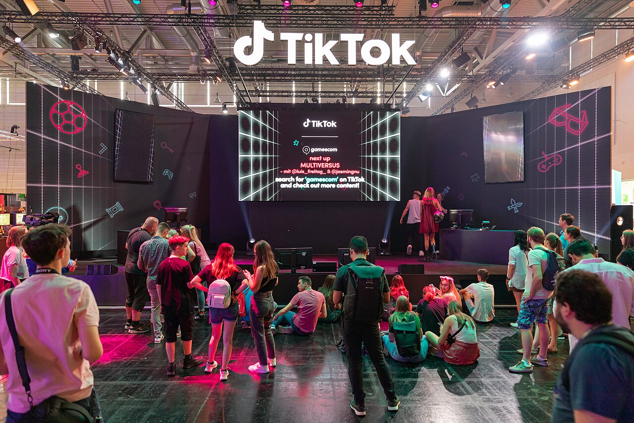 TikTok paga US$ 400 milhões por privacidade de crianças e não admite culpa