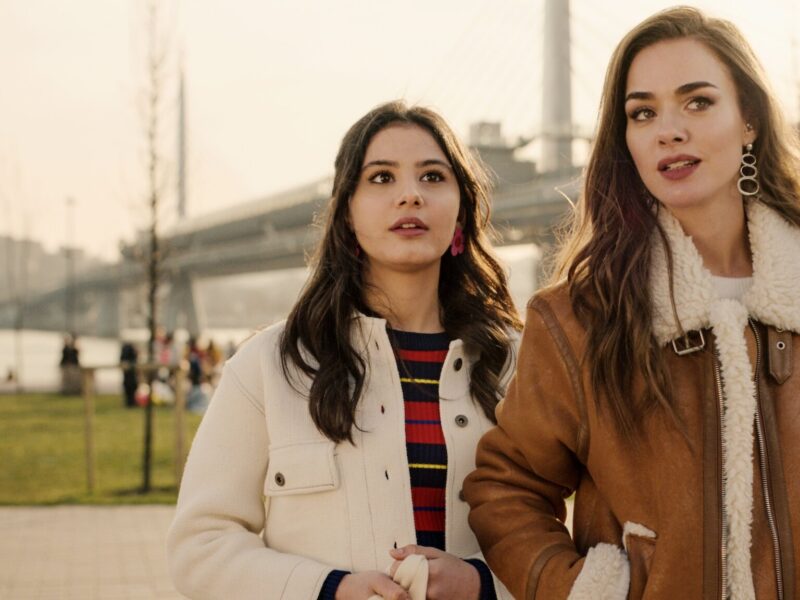 Azra’s Chaotic Double Life: A Refreshingly Witty Rom-Com Misadventure