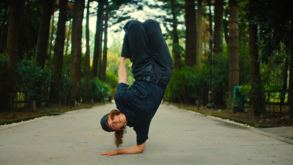 Al descubierto: Raygun, la breakdancer viral, y la persona que Netflix busca detrás del meme