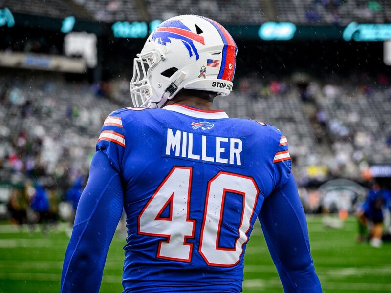 Von Miller acerta com os Cowboys, e DeMarcus Ware resume em uma frase: “Era tudo o que ele queria”