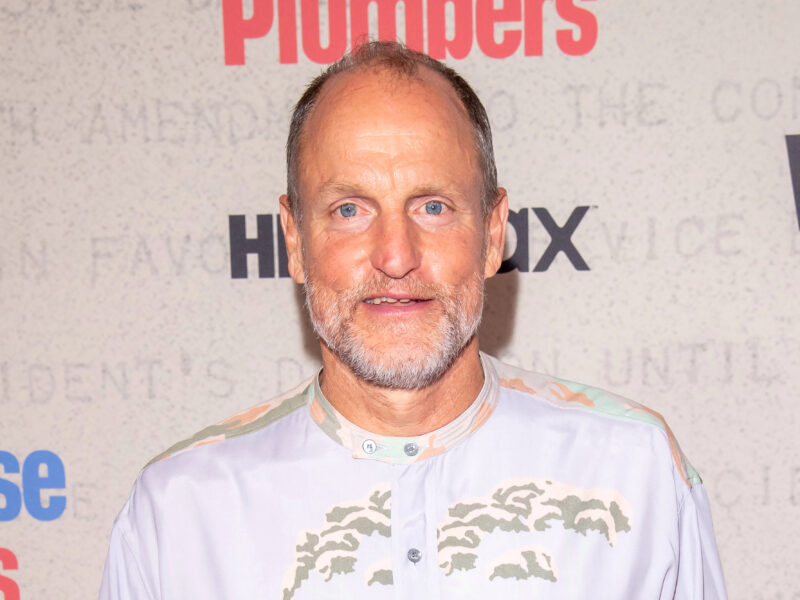 Woody Harrelson revive no cinema o Armadillo, o templo musical de Austin demolido para virar escritórios