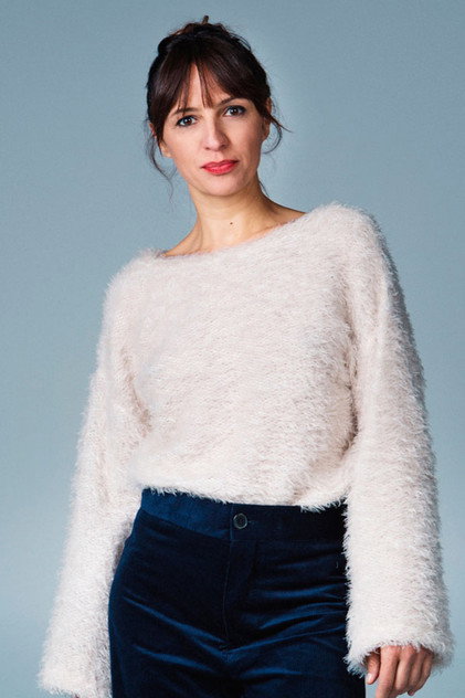 Marta Bayarri como Dueña Compro Oro