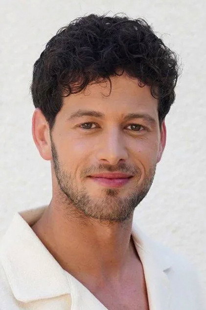 Rami Narin as Utku