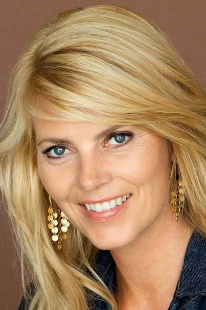 Lærke Winther as Merle
