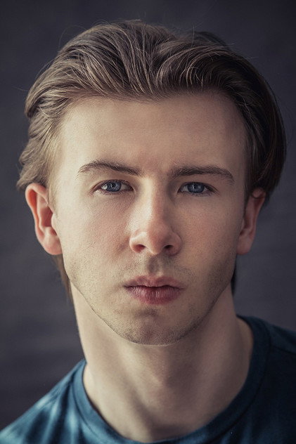 Dane Whyte O'Hara como Brad