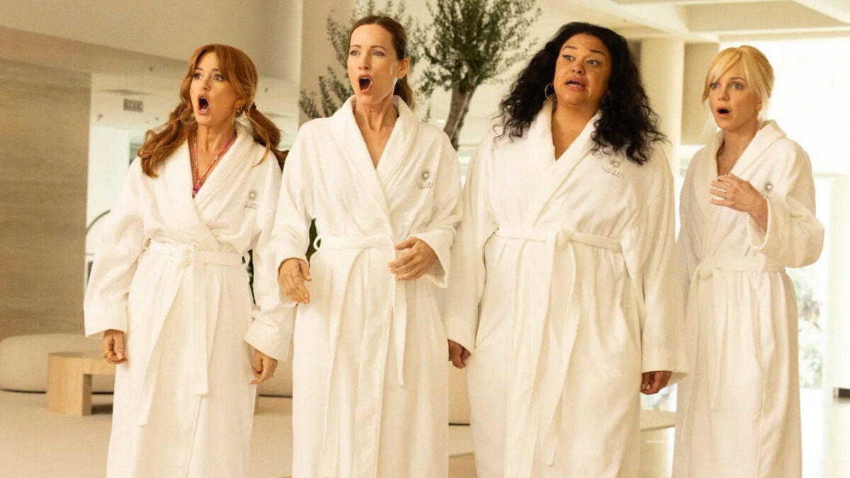 Leslie Mann, Anna Faris e Isla Fisher pasan por la máquina de Bad Moms en Spa Weekend