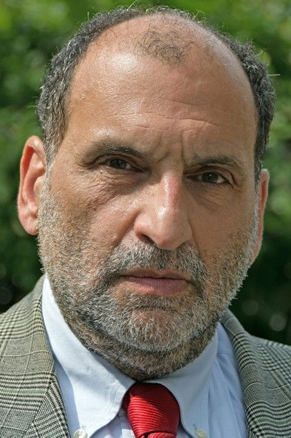Rony Kramer como Monsieur Abourmad