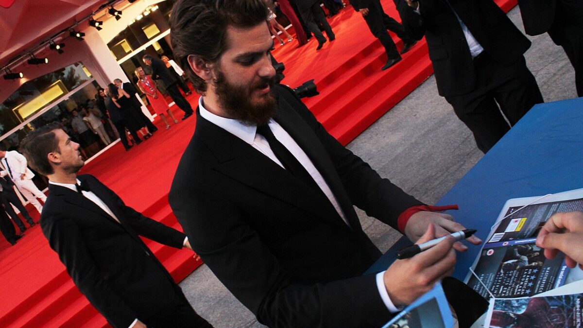 Andrew Garfield hofft, dass Milliardäre sich vor «The Uprising» fürchten