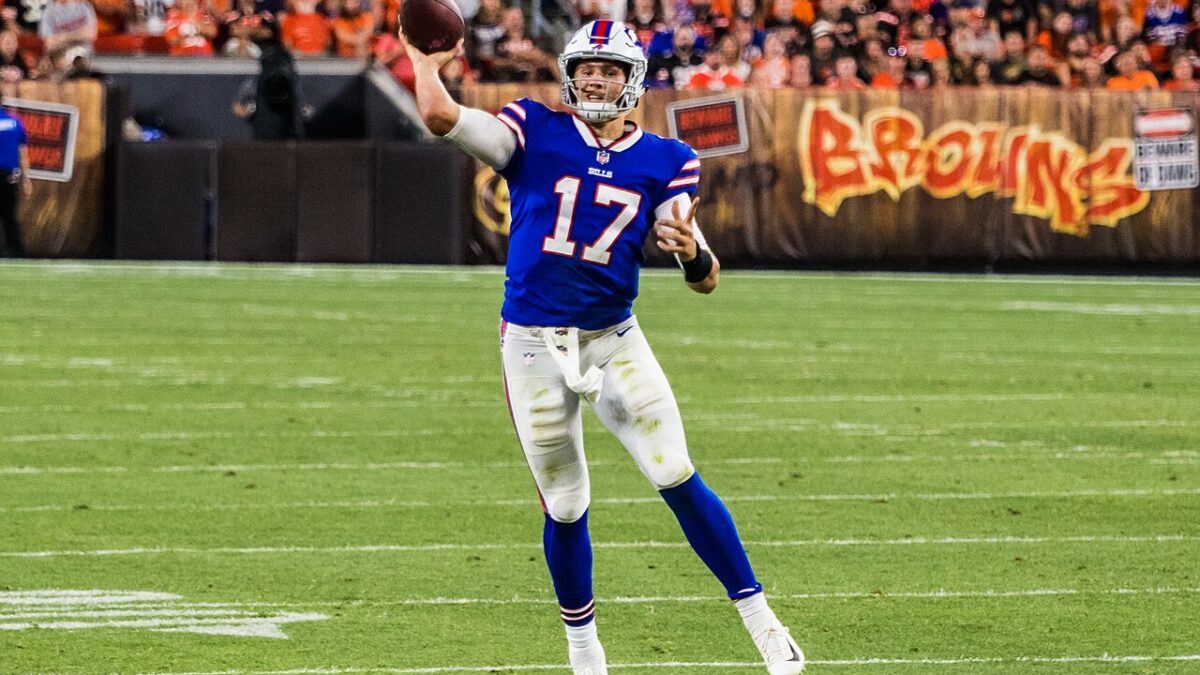 Josh Allen’s Comeback Over the Texans Was the Week 1 Story the Box Score Missed