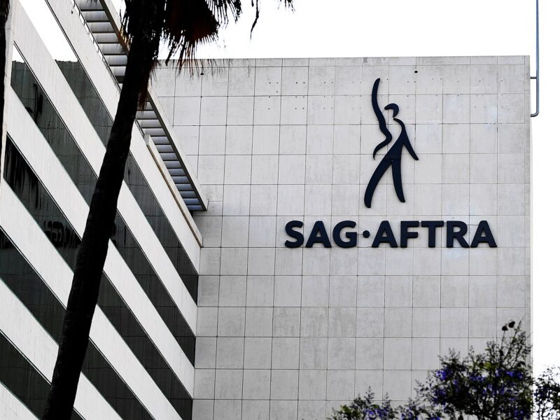 O crédito fiscal federal ao cinema defendido por Trump une os sindicatos de Hollywood, mas o projeto ainda não tem número