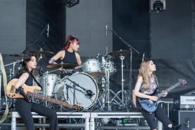 The Warning fait entrer les femmes au No. 1 du rock américain grâce à ‘Kerosene’