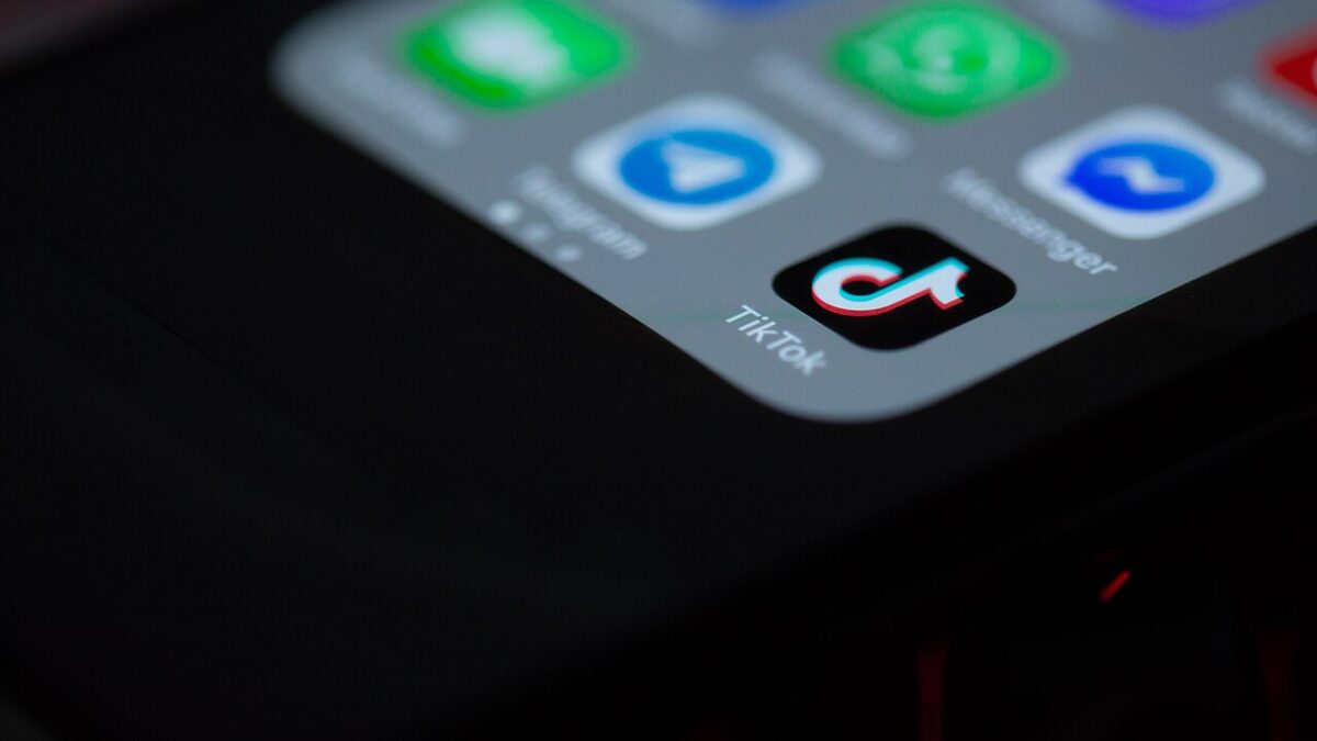 TikTok pone tope de dos horas diarias a los adolescentes de Alabama