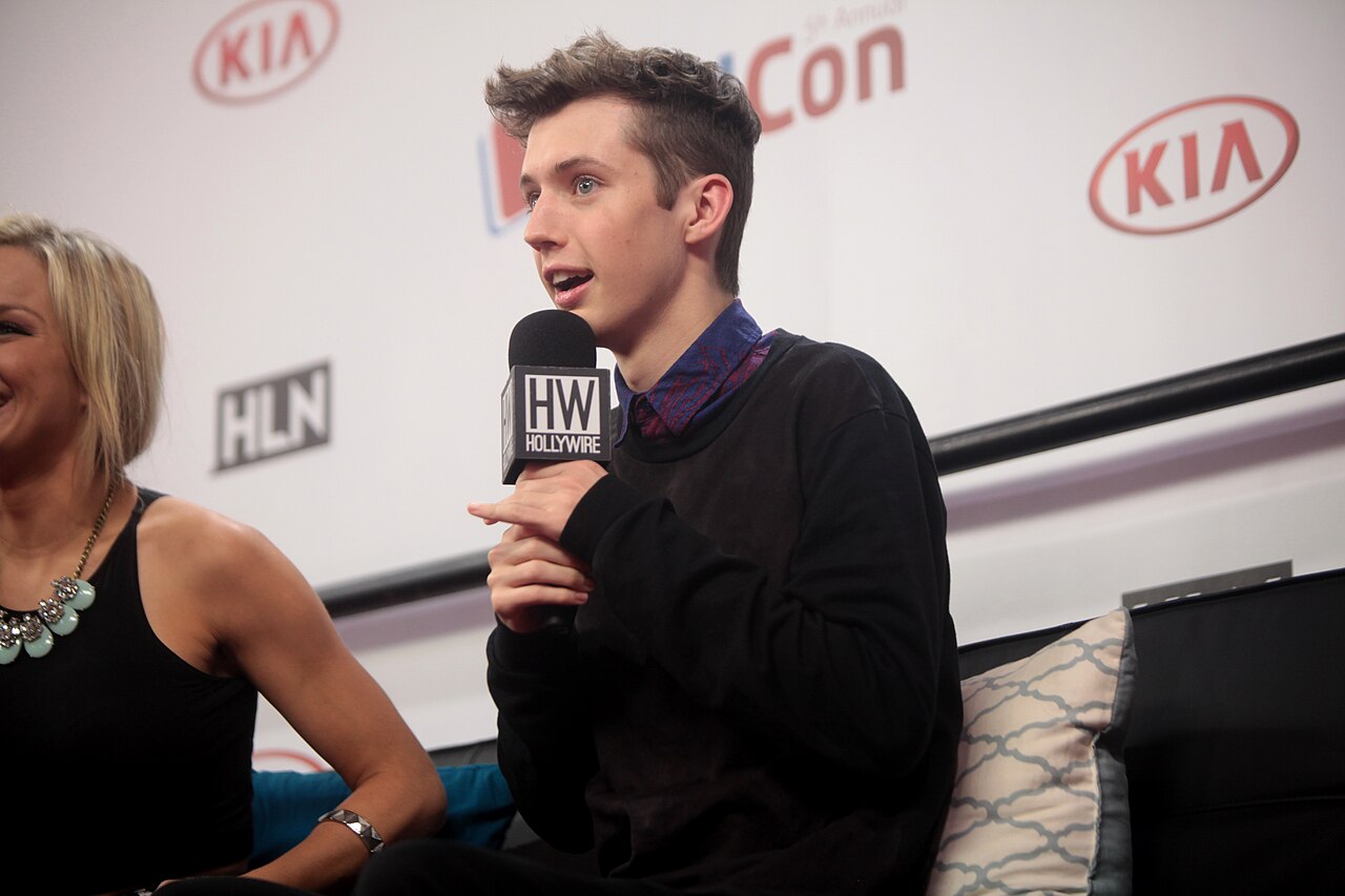 Troye Sivan låner fra Madonnas ’Music’ i ny queer-frigørelseshymne
